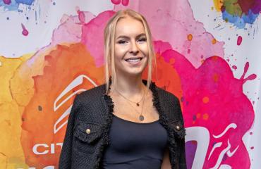 Alina Voronkovan Joonas-rakas ei pääse Suomeen.