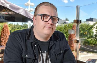 Arttu Wiskari perustaa ravintolan.