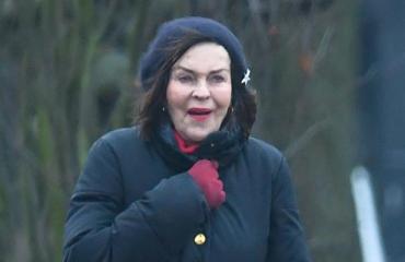 Paula Koivuniemi palkitsi itsensä pullakahveilla.