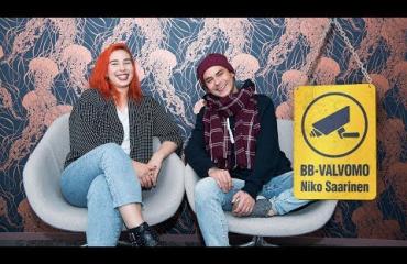 BB-Valvomo: Talosta häädetty Milla laukoo suorat sanat twerkkauksesta hämmentyneelle Evankelista-Villelle: Naisen vartalo ei kuulu vain miehelle!