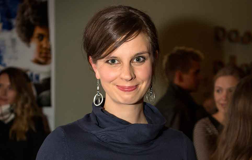 Entinen Salkkari-kaunotar paljastaa: Lapsestani tuli leffatähti! Entinen Salkkari-kaunotar paljastaa: Lapsestani tuli leffatähti!