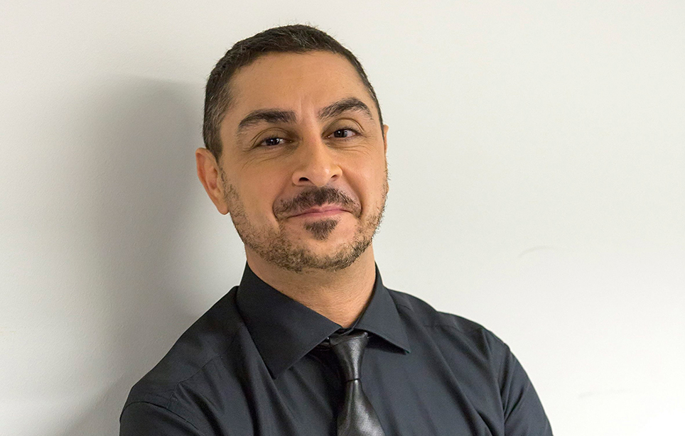 Arman Alizadin hurja seikkailu Amazonilla: myrkkynuolia ja noituutta! Arman Alizadin hurja seikkailu Amazonilla: myrkkynuolia ja noituutta!
