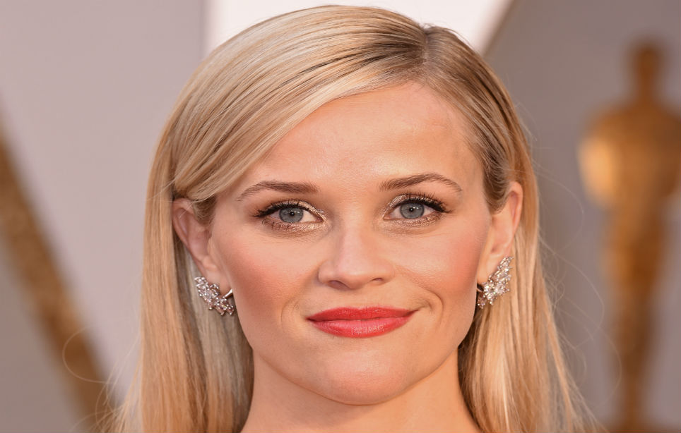 Reese Witherspoon täytti 40 vuotta - juhli riehakkaasti julkkisystäviensä kanssa! Reese Witherspoon täytti 40 vuotta - juhli riehakkaasti julkkisystäviensä kanssa!