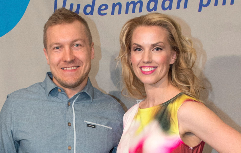 Piritta ja Niklas Hagmanin etäsuhde ohi: harmillinen syy! Piritta ja Niklas Hagmanin etäsuhde ohi: harmillinen syy!
