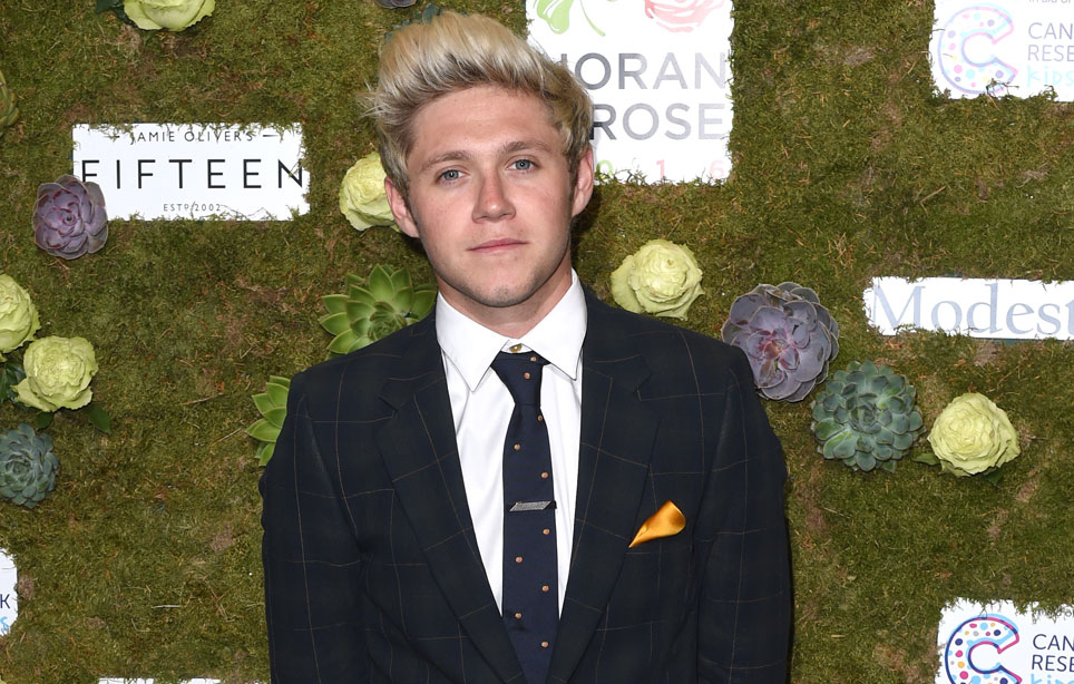 One Direction -tähti julkaisi soolobiisin – ex-bändikaveri priorisoi partaansa! One Direction -tähti julkaisi soolobiisin – ex-bändikaveri priorisoi partaansa!