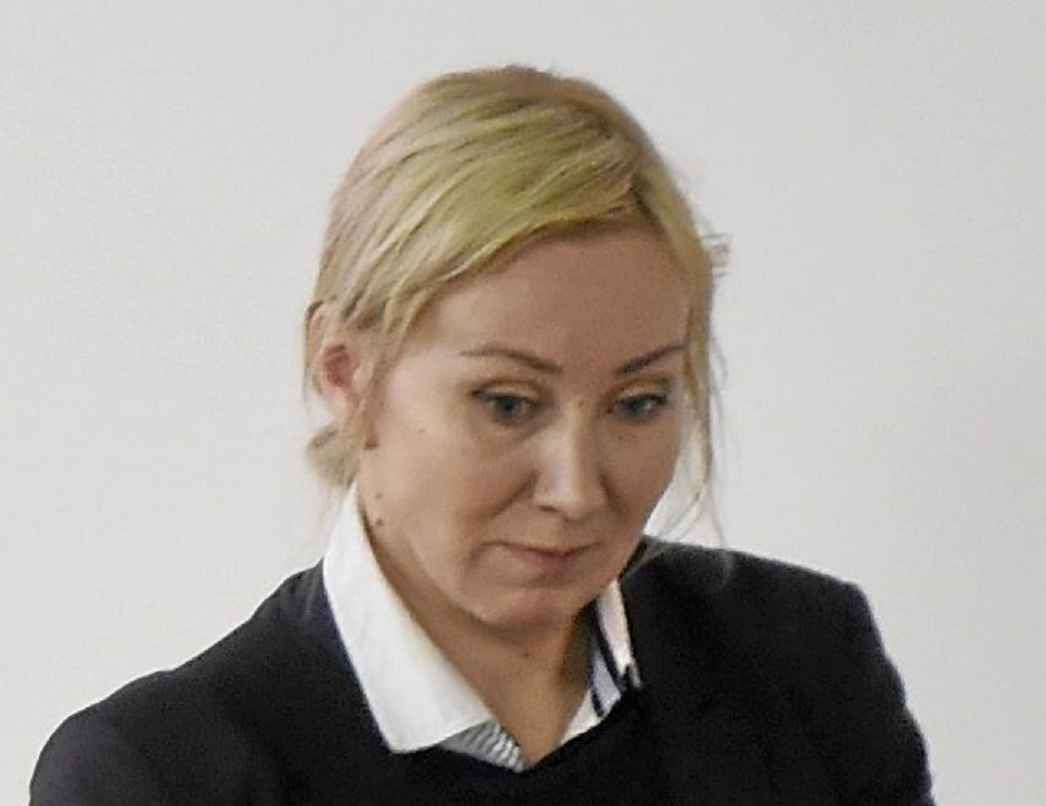 Kohupoliitikko Hanna Mäntylä rakastui: miehellä rikostausta ja ulosottokierre - kuva! Kohupoliitikko Hanna Mäntylä rakastui: miehellä rikostausta ja ulosottokierre - kuva!