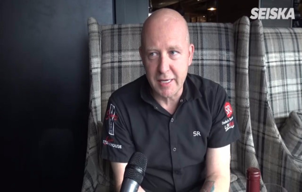 Julkkiskokki Stefan Richter laukoo pääsiäisherkusta: Kuin p*sk** söisi! Julkkiskokki Stefan Richter laukoo pääsiäisherkusta: Kuin p*sk** söisi!